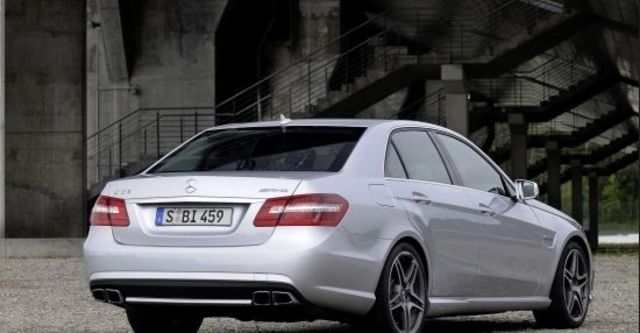 2010 M-Benz E-Class Sedan E63 AMG  第12張相片