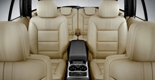 2010 M-Benz R-Class R350L  第13張相片