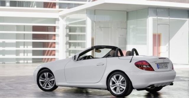 2010 M-Benz SLK-Class SLK300  第7張相片