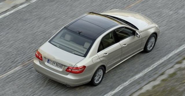 2009 M-Benz E-Class E220 CDI BlueEFFICIENCY  第1張相片
