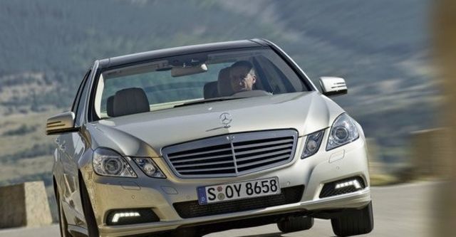 2009 M-Benz E-Class E300 Elegance  第1張相片