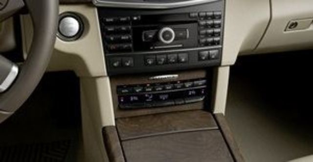 2009 M-Benz E-Class E350 Avantgarde  第4張相片