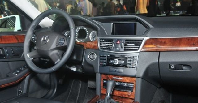 2009 M-Benz E-Class E350 Avantgarde  第6張相片
