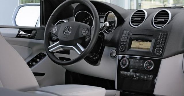 2009 M-Benz M-Class ML350  第6張相片