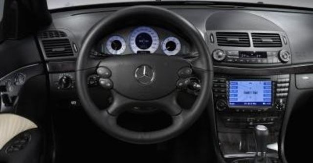 2008 M-Benz E-Class E200 K Classic  第9張相片