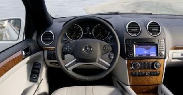 2008 M-Benz M-Class ML350  第6張相片
