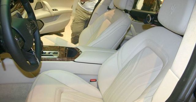 2014 Maserati Quattroporte S Q4  第9張相片