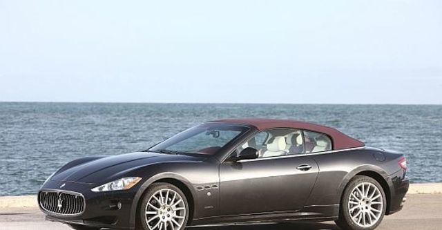 2012 Maserati GranCabrio 4.7  第6張相片
