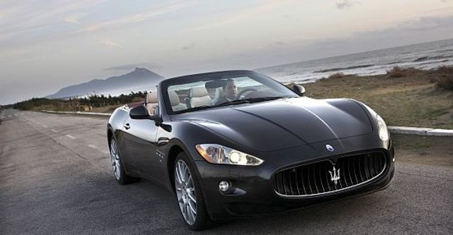 2011 Maserati GranCabrio 4.7  第2張相片