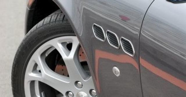2009 Maserati Quattroporte 4.2  第4張相片