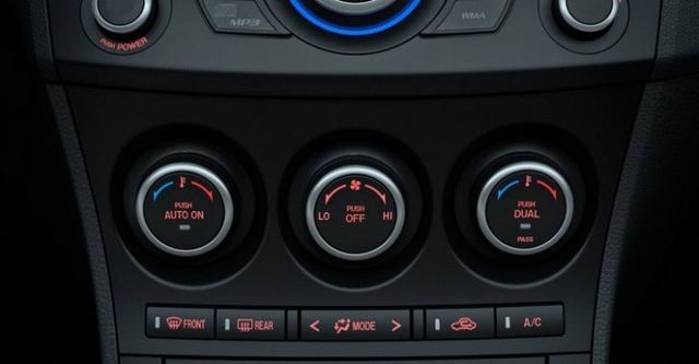 2014 Mazda 3 5D 2.5 S  第10張相片
