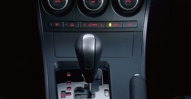 2013 Mazda 3 4D 2.0 頂級型  第8張相片