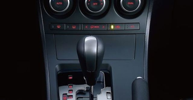 2013 Mazda 3 5D 2.0頂級型  第6張相片