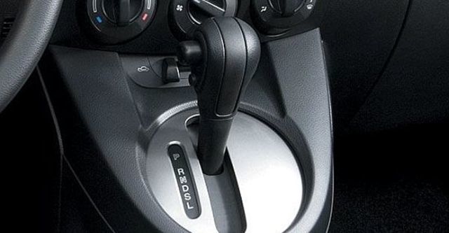 2012 Mazda 2 1.5 尊貴型  第7張相片