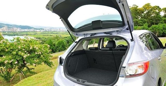 2011 Mazda 3 5D 2.5S  第10張相片
