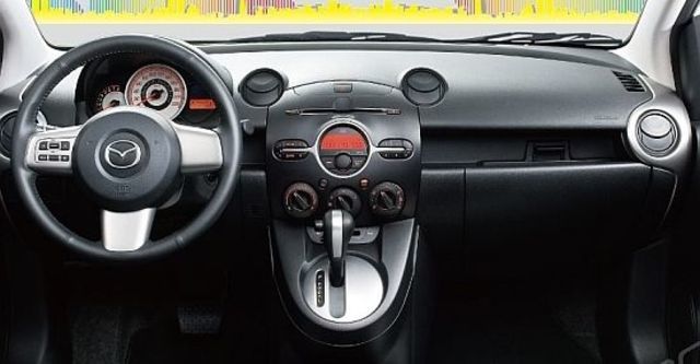 2010 Mazda 2 1.5 頂級型  第6張相片