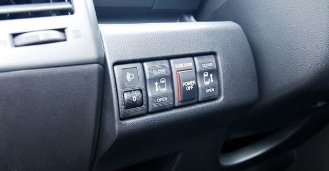 2009 Mazda 5 2.0尊榮型五人座  第18張相片