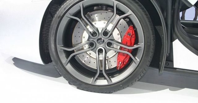 2014 McLaren 12C V8  第3張相片