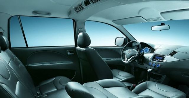 2015 Mitsubishi Zinger 2.4雅緻自排型  第5張相片