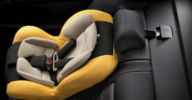 2013 Mitsubishi Lancer Fortis 1.8經典型  第8張相片