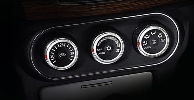 2013 Mitsubishi Lancer Fortis 1.8經典型  第10張相片