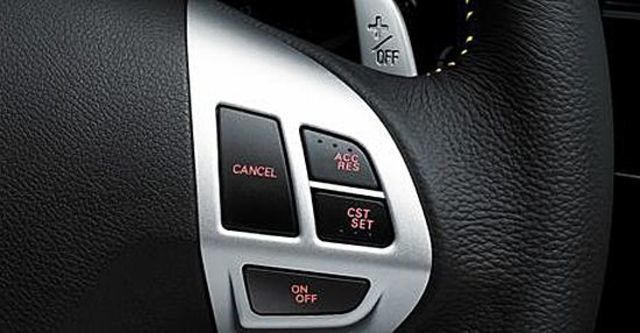 2013 Mitsubishi Outlander iO 4WD  第6張相片