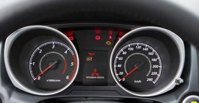 2012 Mitsubishi ASX 2.0 4WD  第8張相片