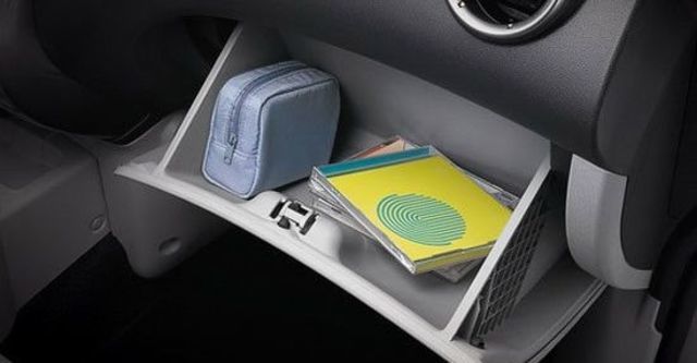 2012 Mitsubishi Colt Plus 1.6尊貴型  第9張相片