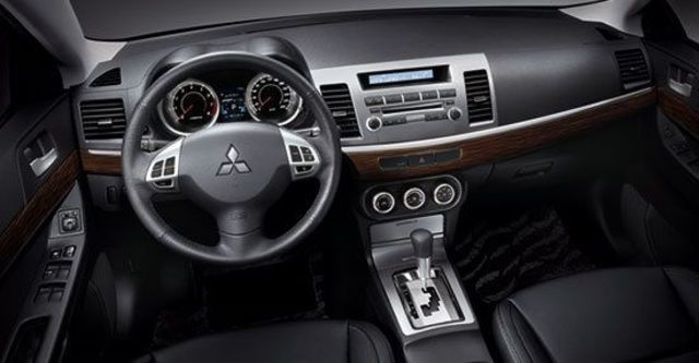 2012 Mitsubishi Lancer Fortis 1.8經典型  第5張相片