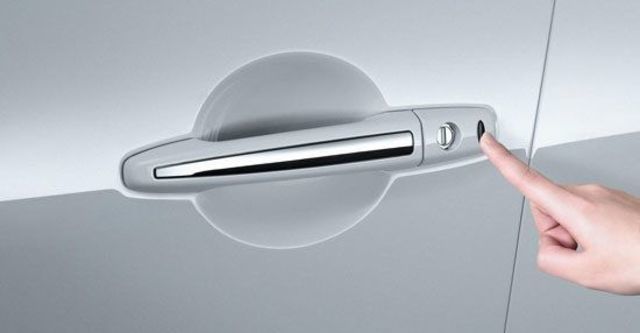 2012 Mitsubishi Outlander 2.4 2WD豪華型  第4張相片