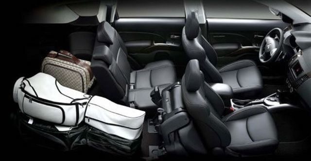 2012 Mitsubishi Outlander 2.4 4WD尊貴型  第7張相片