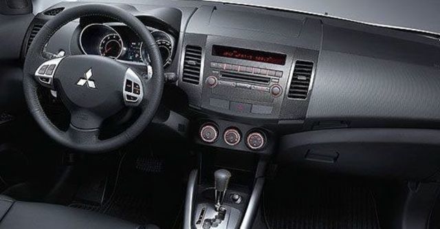2012 Mitsubishi Outlander iO 2WD  第4張相片