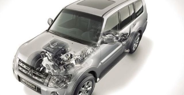 2012 Mitsubishi Pajero 3.8  第6張相片