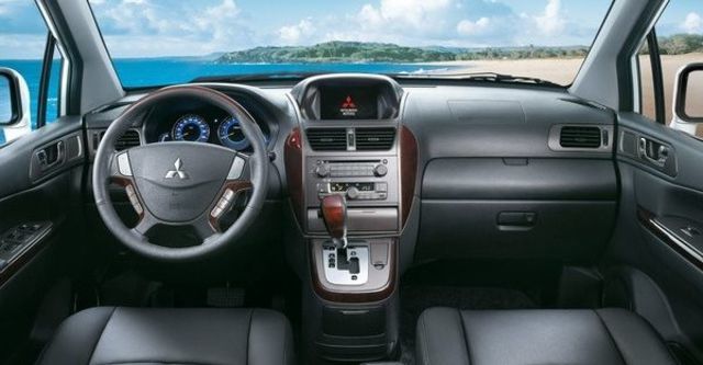 2012 Mitsubishi Savrin 2.4豪華型五人座  第10張相片