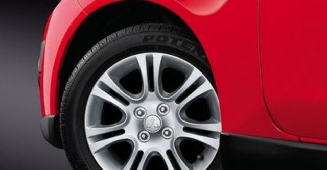 2011 Mitsubishi Colt Plus iO勁炫型  第12張相片