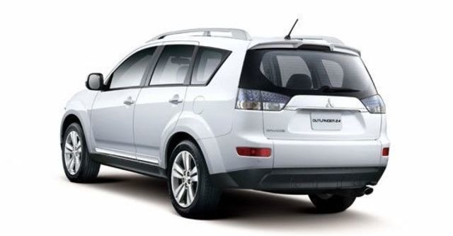 2011 Mitsubishi Outlander 2.4 4WD尊貴型  第2張相片