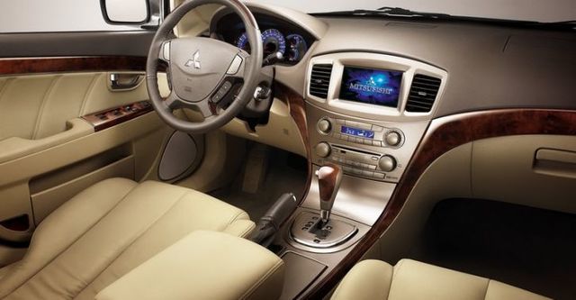 2009 Mitsubishi Grunder 2.4風洞版  第9張相片