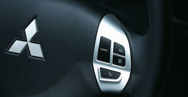 2009 Mitsubishi Lancer Fortis 2.0科技進階版  第6張相片