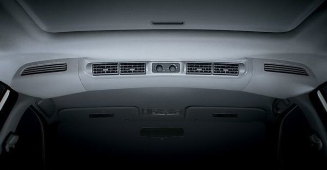 2009 Mitsubishi Savrin Inspire 2.4 豪華型 五人座  第10張相片