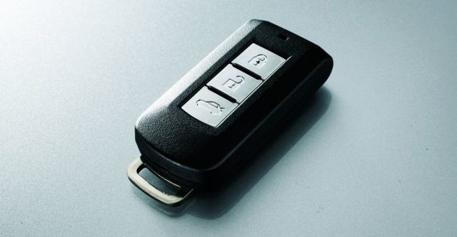 2008 Mitsubishi Lancer Fortis 1.8雅致型  第6張相片