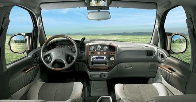 2008 Mitsubishi Space Gear 2.4 Exceed  第6張相片