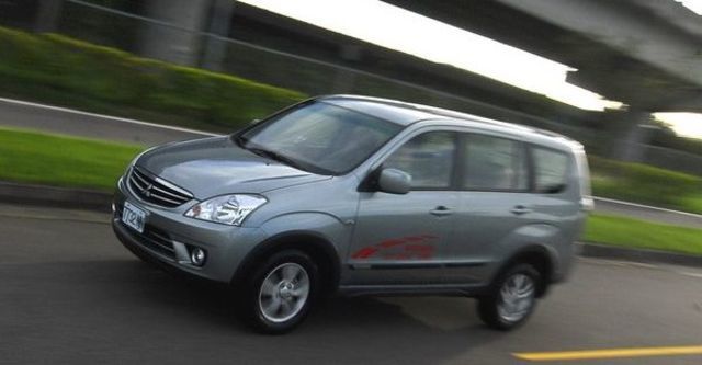 2008 Mitsubishi Zinger 2.4 精緻型  第11張相片