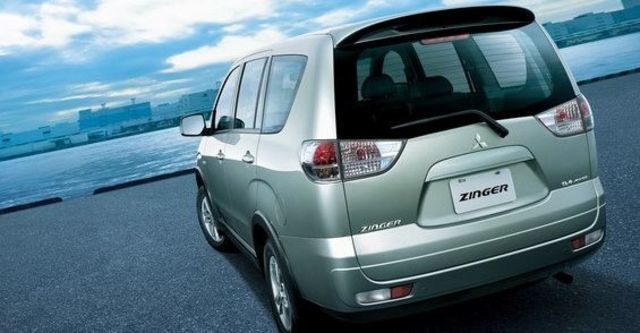 2008 Mitsubishi Zinger 2.4 豪華型  第10張相片