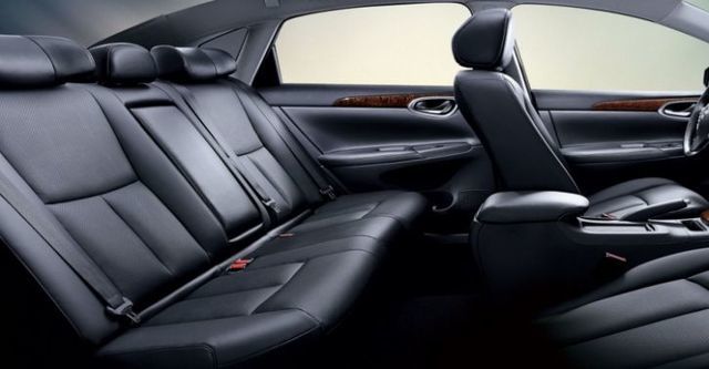 2015 Nissan Sentra 1.8 傳奇版  第7張相片