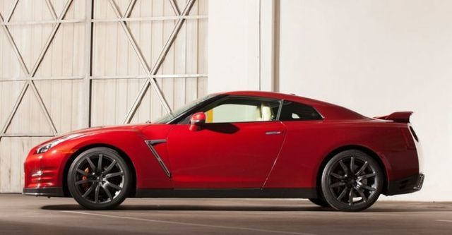 2014 Nissan GT-R 3.8  第3張相片