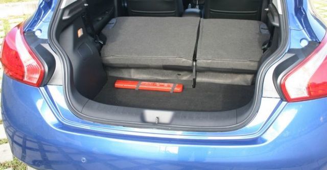 2014 Nissan Tiida 5D 豪華版  第10張相片