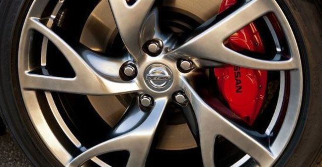 2013 Nissan 370Z Coupe 3.7  第7張相片
