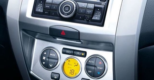 2013 Nissan Livina 1.6 B  第6張相片