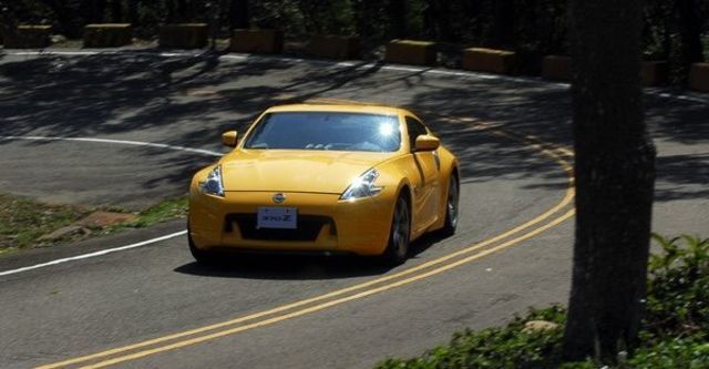 2012 Nissan 370Z Coupe 3.7  第10張相片