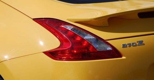 2012 Nissan 370Z Coupe 3.7  第11張相片